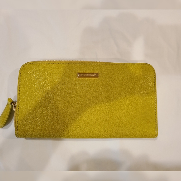 Burberry Wallet - Picture 8 of 9